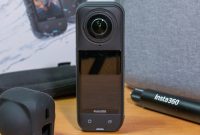 بررسی محصول جدید: Insta360 x5 – ساعت دوربین دیجیتال